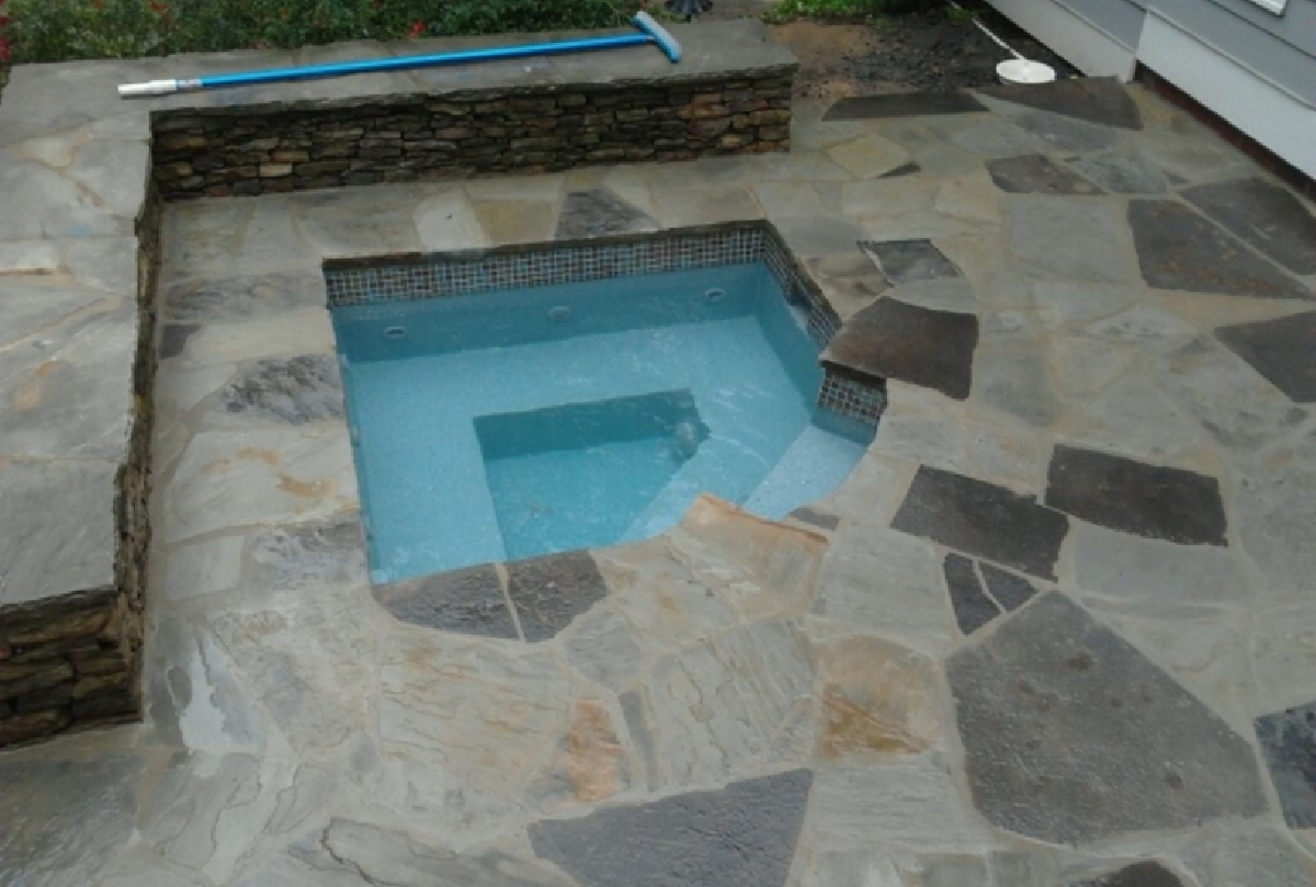 Cove Spa pool photo