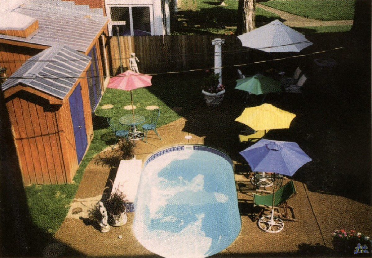 Lakeside pool photo