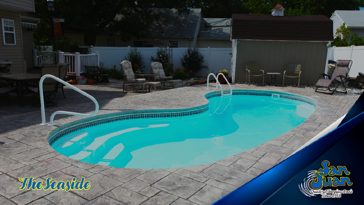 Seaside pool photo